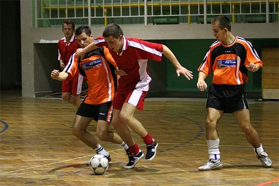 liga-mosu-w-futsalu-6-kolejka-pena-niespodzianek-1538