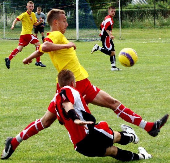mecz-na-szczycie-juniorzy-kks-rewanzuja-sie-uzycom-luban-15406