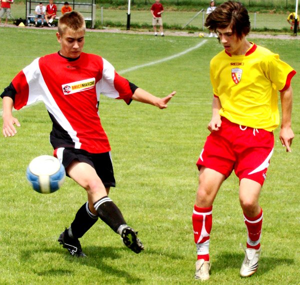 mecz-na-szczycie-juniorzy-kks-rewanzuja-sie-uzycom-luban-15406