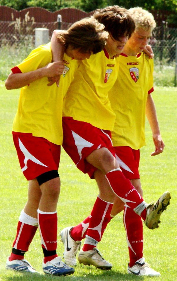 mecz-na-szczycie-juniorzy-kks-rewanzuja-sie-uzycom-luban-15406
