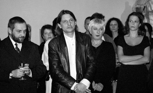 Piotr Łazarkiewicz podczas spotkania w gronie zespołu Teatru Jeleniogórskiego.
