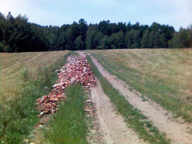 dorosli-wandale-skasowali-odcinek-trasy-rowerowej-15889