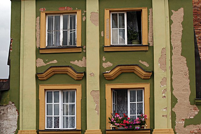 kamieniczki-w-rynku-obraz-nedzy-i-rozpaczy-16077