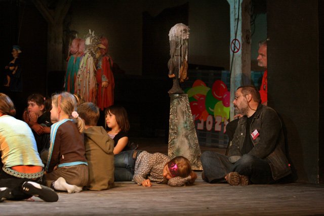 teatrzyk-jelonka-gorskiego-rzadzi-w-zdrojowym-16091