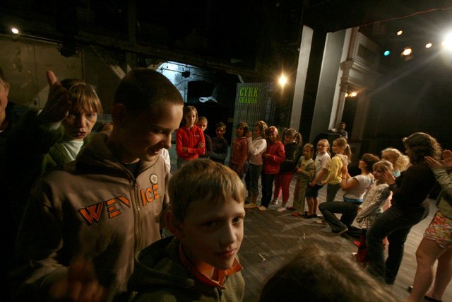 teatrzyk-jelonka-gorskiego-rzadzi-w-zdrojowym-16091