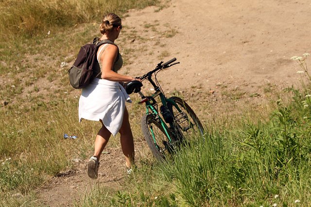 Do miana rowerowego Edenu stolicy Karkonoszy dużo jeszcze brakuje...