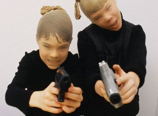 14letni-rozbojnicy-zagrozili-zdetonowaniem-bomby-16265
