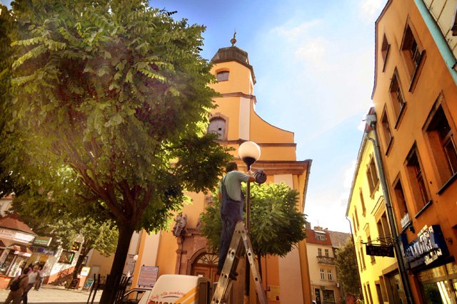 bursztynowa-swiatosc-w-centrum-miasta-16329