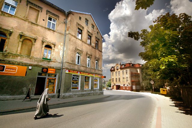 wandale-niszcza-zab-czasu-nadgryza-16403