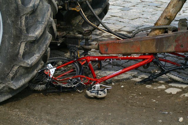 rowerzystka-poraniona-przez-ciagnik-16568