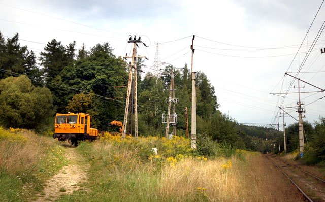 Jak tak dalej pójdzie, po lokalnych torowiskach będą jeździły tylko drezyny.
