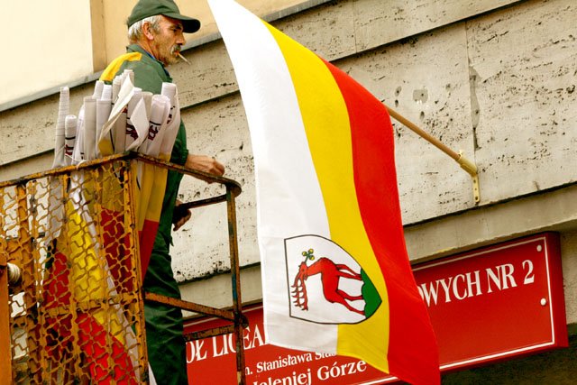 powies-flage-miasta-na-jubileusz-16741