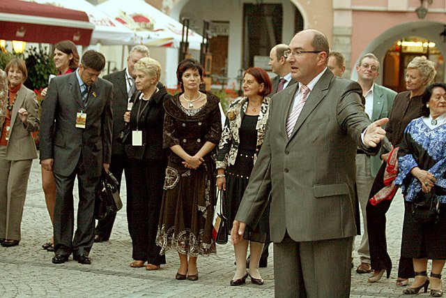 blizniacze-miasta-w-imie-jelenia-16855