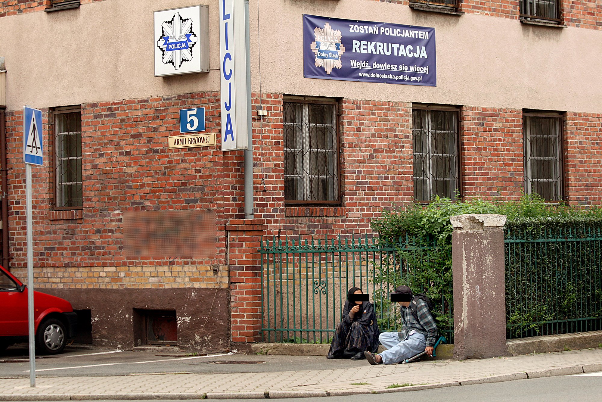 Najciemniej pod... latarnią.