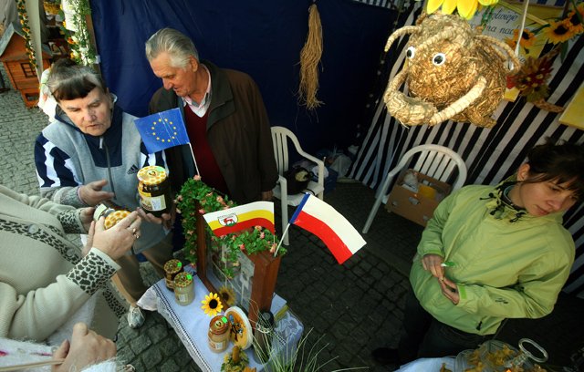 plac-ratuszowy-prawdziwie-targowy-17026