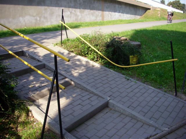 gdzie-diabe-nie-moze-tam-wandala-posle-17104