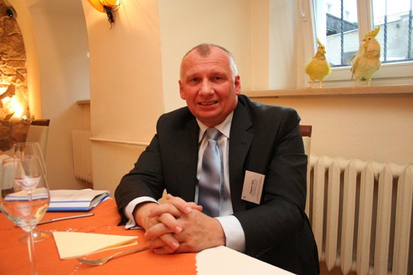 – Jeszcze nie podpisaliśmy umowy na dzierżawę stadionu – mówi Zbigniew Sieja