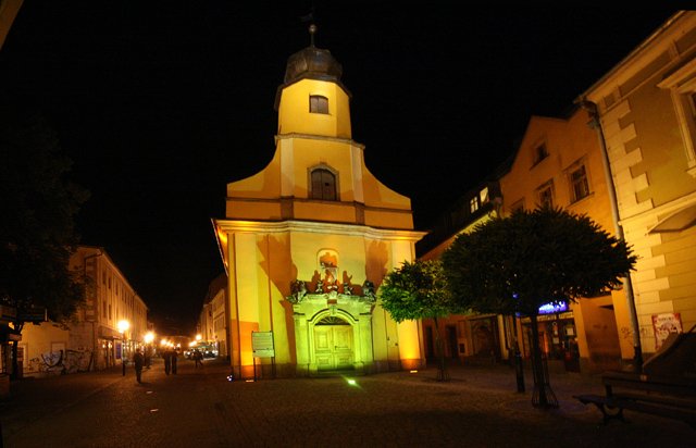 bija-na-skwerku-przy-cerkiewce-17561