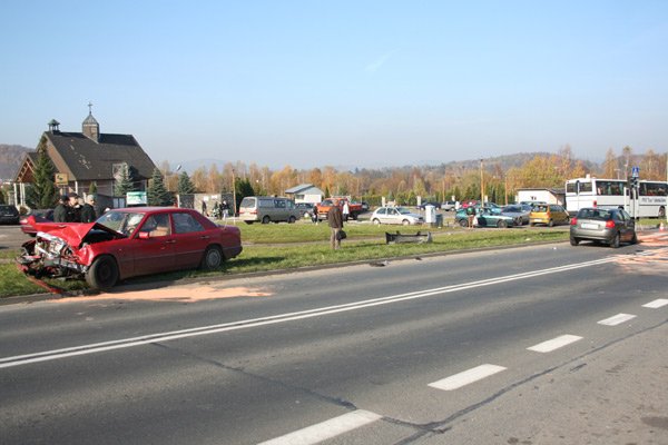 wypadek-przy-cmentarzu-17781