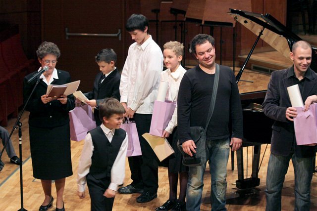 w-filharmonii-rzadziy-pop-i-rozrywka-17784