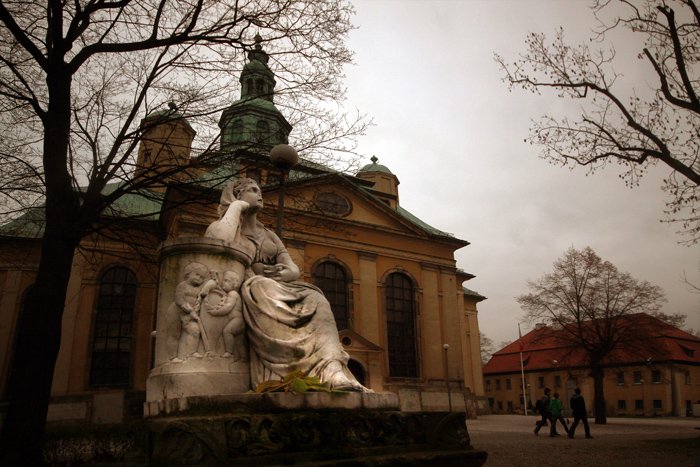 dzien-zaduszny-peen-zadumy-17908