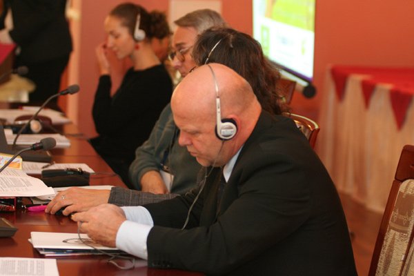 miedzynarodowa-dyskusja-o-przemocy-18015