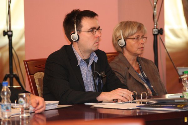 miedzynarodowa-dyskusja-o-przemocy-18015