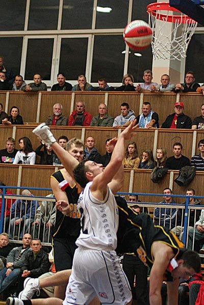 sudety-przegray-z-trojkami-rezerw-prokomu-sopot-18121