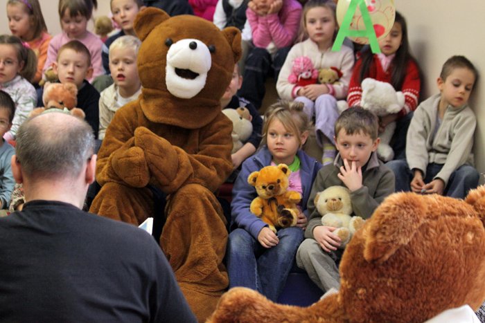 Misiowe spotkanie w Książnicy Karkonoskiej