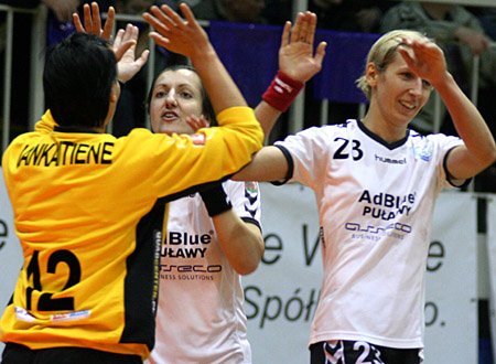 carlos-astol-rozbity-przez-mistrzynie-18619