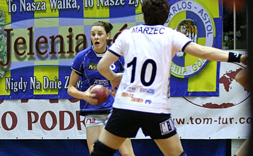 carlos-astol-rozbity-przez-mistrzynie-18619