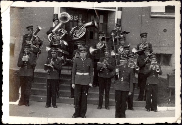 major-pasek-gra-w-wiecznej-orkiestrze-18838