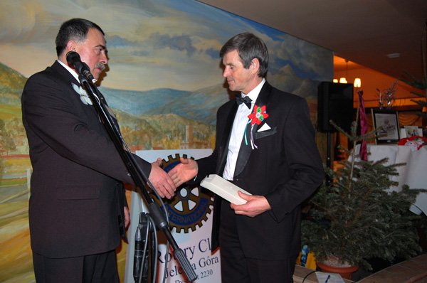 rotary-club-zbiera-na-usg-19186
