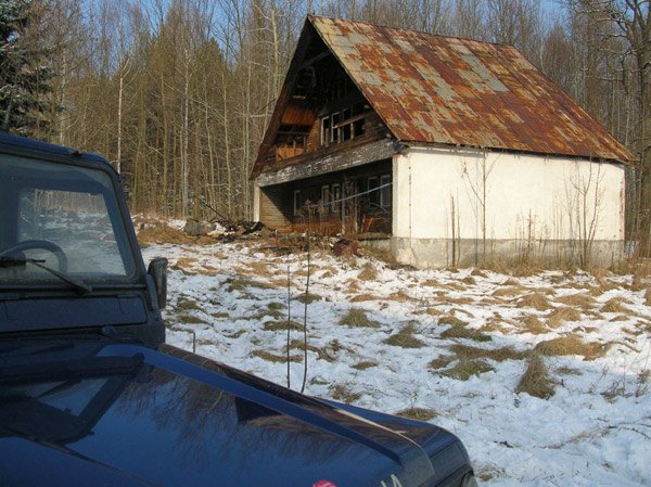 bezdomni-spalili-domek-dwie-ofiary-smiertelne-19365