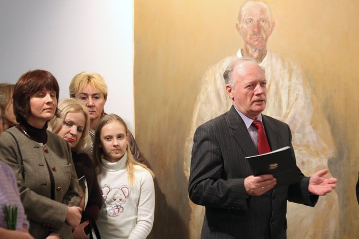 portret-czowieka-w-lokalnym-wydaniu-19435