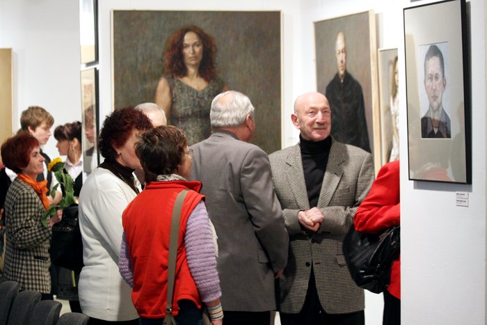 portret-czowieka-w-lokalnym-wydaniu-19435