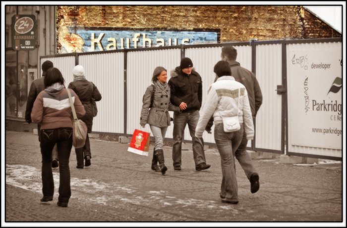 Ul 1 Maja – Galeria Karkonoska