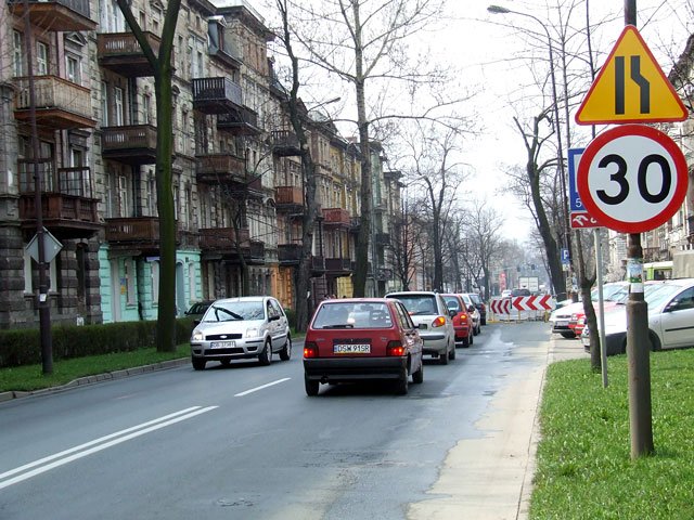 Kłopoty komunikacyjne na tym odcinku ulicy mają potrwać do końca tygodnia.