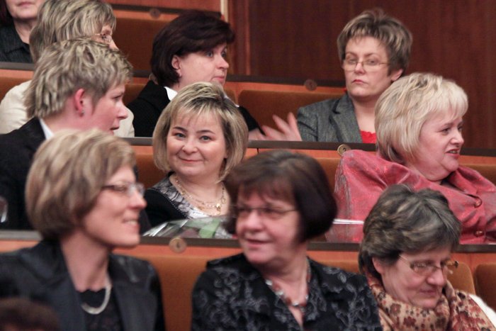 buziaczki-roze-i-wiazanka-melodii-dla-pan-19959