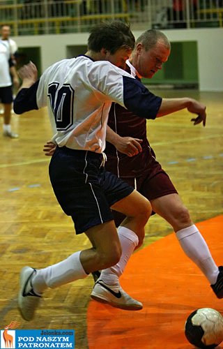 xv-kolejka-ligi-mos-w-futsalu-2003