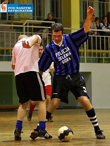 xv-kolejka-ligi-mos-w-futsalu-2003