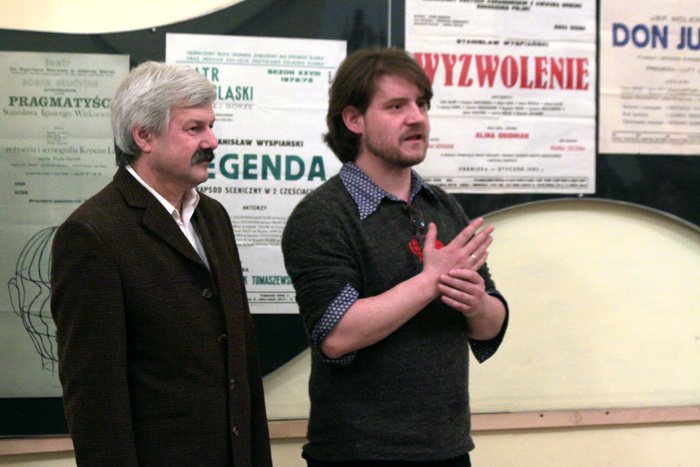 gwat-na-scenie-czyli-rzecz-o-nonsensie-20035