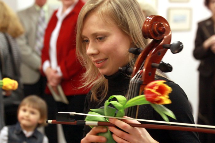 sztuka-czyni-cuda-z-czasem-20095