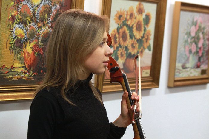 sztuka-czyni-cuda-z-czasem-20095