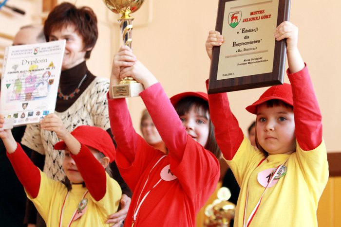 dadza-rade-w-sytuacji-zagrozenia-zycia-20224