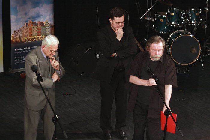 pogrzeb-teatru-na-oczach-vipow-20275