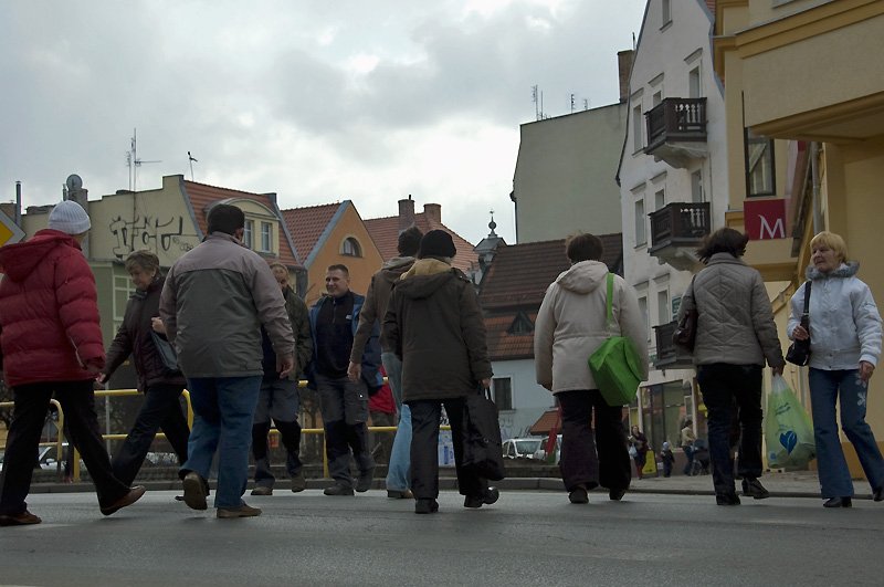 zielone-swiato-sprintem-przez-pasy-20318