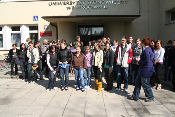 uniwersytet-ekonomiczny-otworzy-drzwi-20377