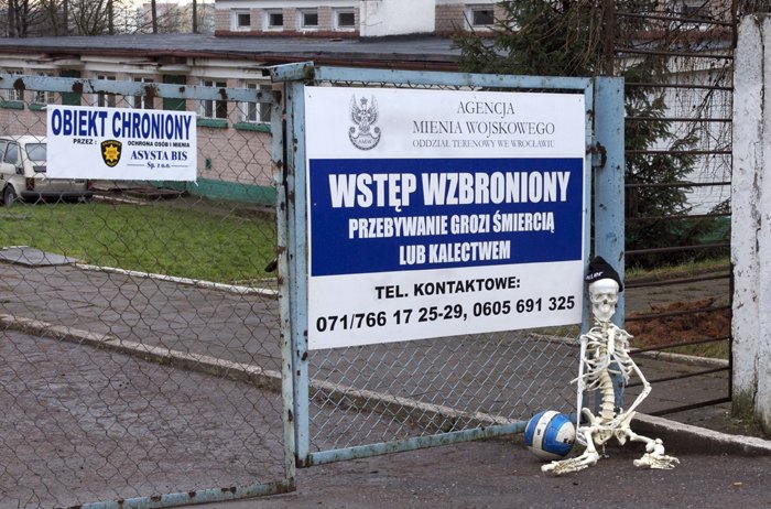 teren-boiska-wstep-wzbroniony-20388