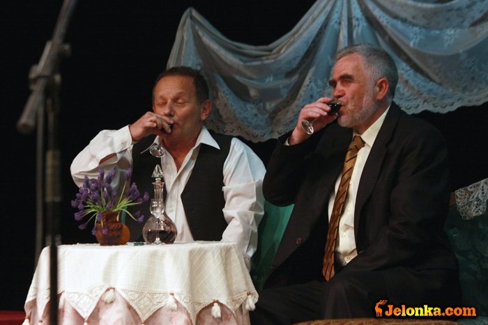 stragany-pene-smiechu-czyli-bella-mafia-20804